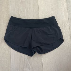 Lululemon Speed Up Shorts 2.5”